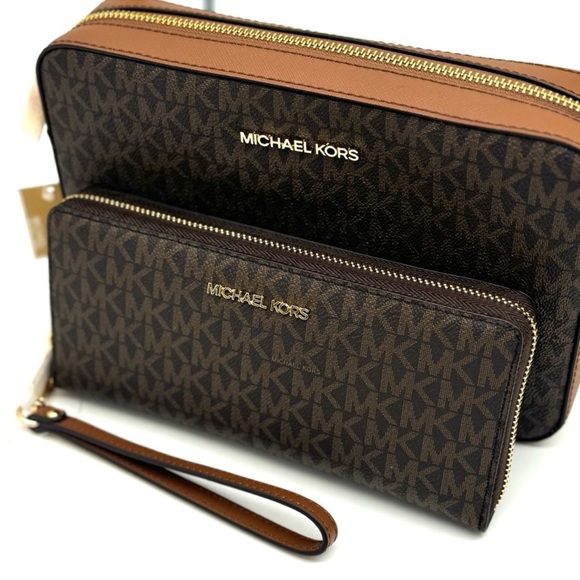 Michael Kors Large EW Crossbody Bag & Large Continental Wallet Brown/Gold - Picture 10 of 13